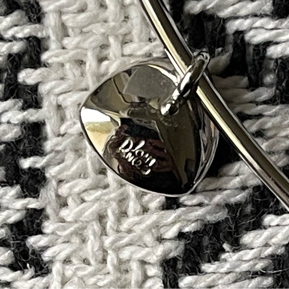 JOAN RIVERS | Sparkling Clear Crystal Pendant Silver Tone Statement 15" Choker - Picture 4 of 11